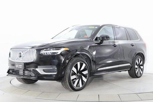 2023 Volvo XC90 Recharge Plug-In Hybrid T8 Ultimate Bright Theme 7-Seater