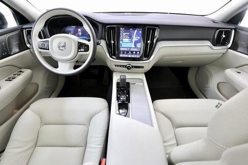 2026 Volvo V60 Cross Country B5 Plus