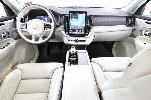 Bright Dusk Metallic 2026 Volvo XC90 Ultra Dark Theme, B6 AWD Gas (mild hybrid), Gasoline, 7 Seats