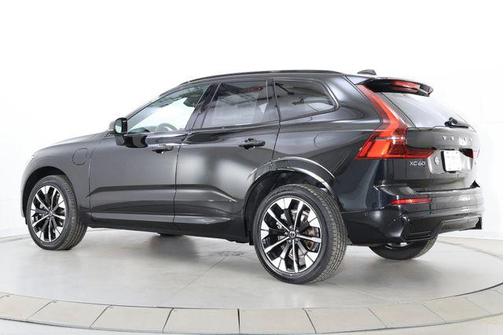 Onyx Black Metallic 2026 Volvo XC60 Plug-In Hybrid Plus, T8 AWD Electric/Gasoline, Dark