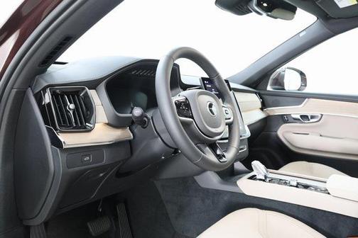 2026 Volvo XC90 B5 Core