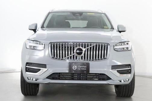 2025 Volvo XC90 B5 Core