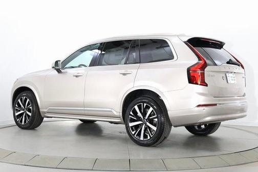 2026 Volvo XC90 B5 Core