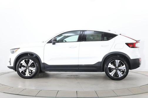 Crystal White Metallic 2023 Volvo C40 Recharge Pure Electric Twin Core