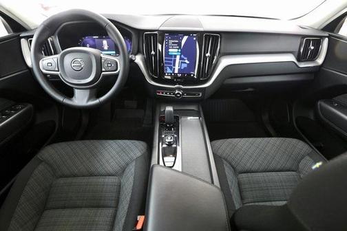 2023 Volvo XC60 B5 Core
