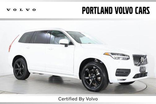 2022 Volvo XC90 T6 Momentum