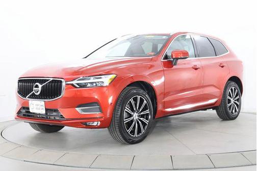 Fusion Red Metallic 2019 Volvo XC60 T6 Inscription
