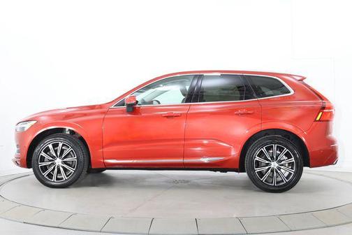 Fusion Red Metallic 2019 Volvo XC60 T6 Inscription