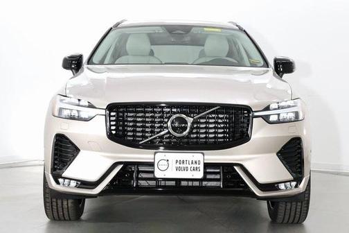 2025 Volvo XC60 Plus