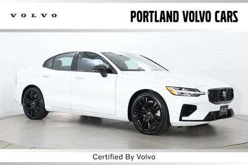 2023 Volvo S60 Recharge Plug-In Hybrid T8 Plus Black Edition