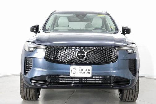 2026 Volvo XC90 B6 Ultra Dark Theme 7-Seater