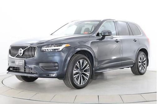 Savile Grey Metallic 2022 Volvo XC90 T6 Momentum