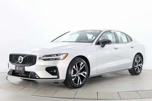 2025 Volvo S60 B5 Core