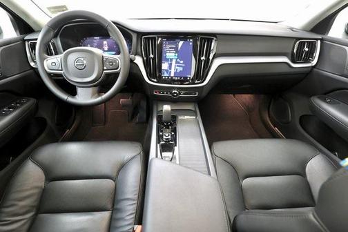 2025 Volvo S60 B5 Core