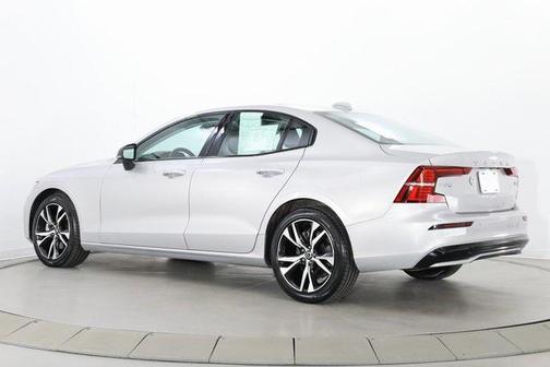 2025 Volvo S60 B5 Core