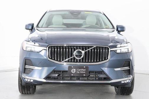 2023 Volvo XC60 B5 Plus Bright Theme