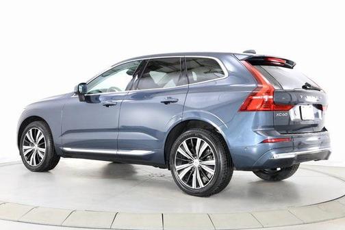 2023 Volvo XC60 B5 Plus Bright Theme