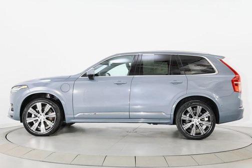2023 Volvo XC90 Recharge Plug-In Hybrid T8 Ultimate Bright Theme 7-Seater