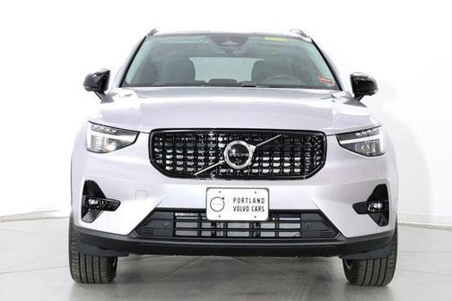 Aurora Silver 2026 Volvo XC40 Ultra, B5 AWD Gas (mild hybrid), Dark