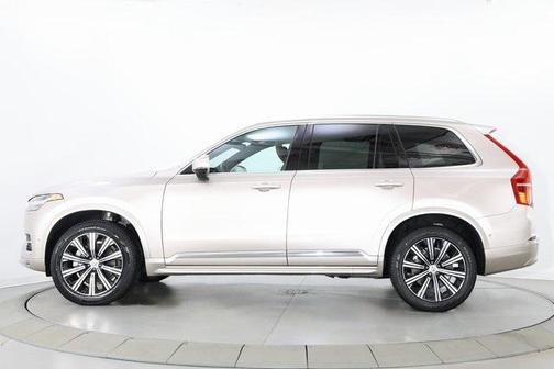 2023 Volvo XC90 B6 Plus 7-Seater
