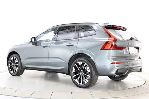 Forest Lake 2026 Volvo XC60 B5 Plus