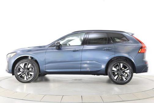 Denim Blue Metallic 2026 Volvo XC60 B5 Plus