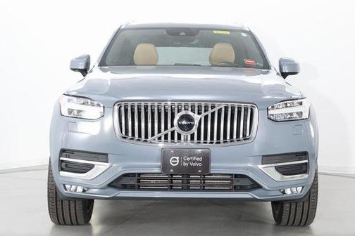 2022 Volvo XC90 T6 Inscription