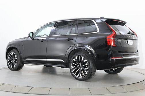 Onyx Black Metallic 2026 Volvo XC90 Plug-In Hybrid Ultra, T8 AWD, Electric/Gasoline, Bright, 7 Seats