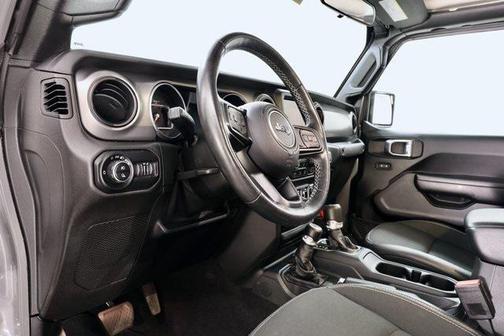 2021 Jeep Gladiator Sport