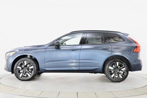 Denim Blue Metallic 2026 Volvo XC60 B5 Plus