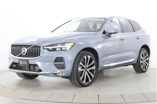 Thunder Grey Metallic 2023 Volvo XC60 B6 Ultimate Bright Theme