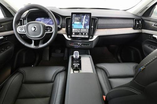 2026 Volvo XC90 B6 Ultra 7-Seater