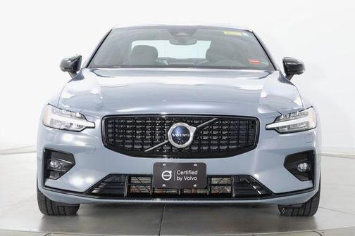 Thunder Grey Metallic 2023 Volvo S60 B5 Ultimate Dark Theme
