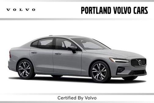 2023 Volvo S60 B5 Ultimate Dark Theme