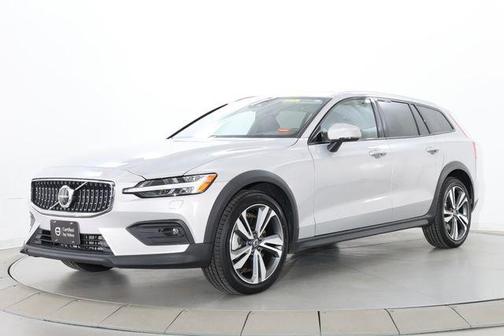 Silver Dawn Metallic 2025 Volvo V60 Cross Country Plus, B5 AWD Gas (mild hybrid)