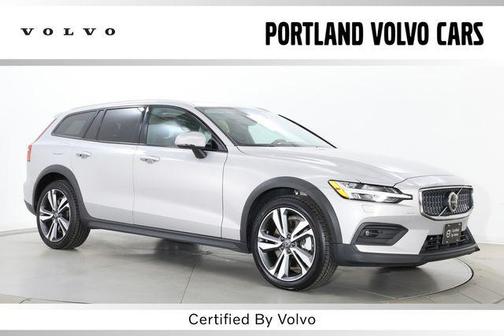 Silver Dawn Metallic 2025 Volvo V60 Cross Country Plus, B5 AWD Gas (mild hybrid)