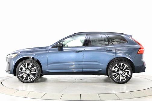 2025 Volvo XC60 Plus