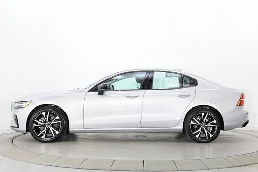 2025 Volvo S60 B5 Core