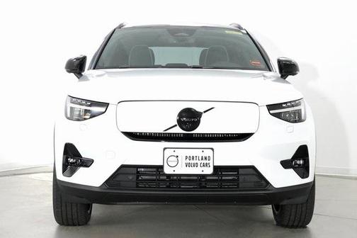 2026 Volvo EX40 Black Edition Ultra, Twin Motor, Fully electric