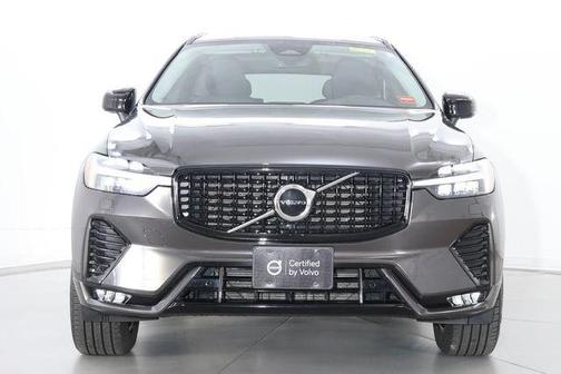 Platinum Grey 2025 Volvo XC60 B5 Core