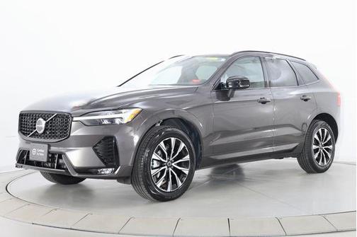 Platinum Grey 2025 Volvo XC60 B5 Core