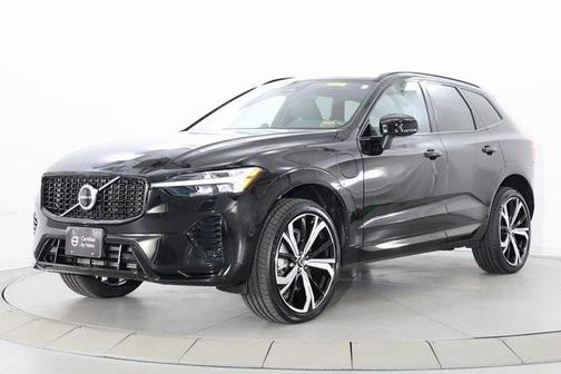 2022 Volvo XC60 Recharge Plug-In Hybrid T8 R-Design