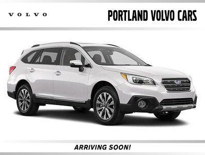 Crystal White Pearl 2017 Subaru Outback 2.5i Touring