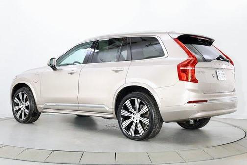 2023 Volvo XC90 Recharge Plug-In Hybrid T8 Plus Bright Theme 7-Seater