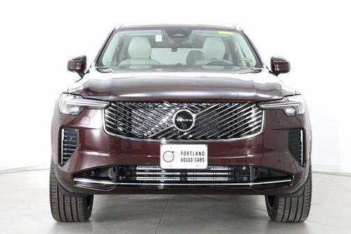2025 Volvo XC90 Plug-In Hybrid T8 Ultra 6-Seater