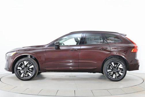 Mulberry Metallic 2026 Volvo XC60 B5 Plus