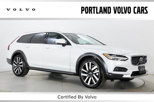 2025 Volvo V90 Cross Country Ultra, B6 AWD Gas (mild hybrid)