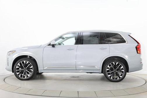 2025 Volvo XC90 B6 Plus 7-Seater