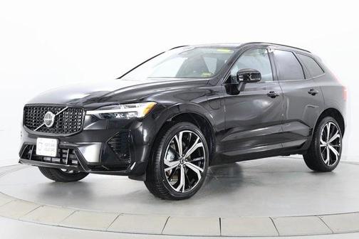 2025 Volvo XC60 Plug-In Hybrid T8 Ultra