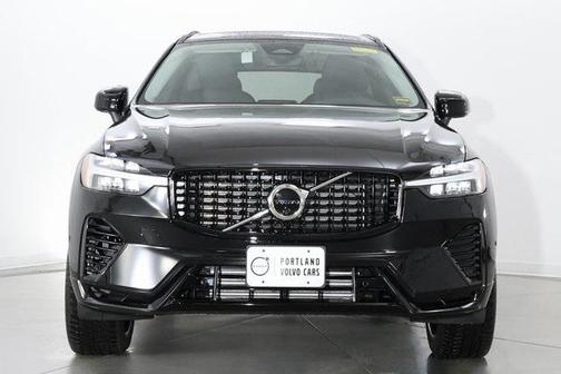 2025 Volvo XC60 Plug-In Hybrid T8 Ultra